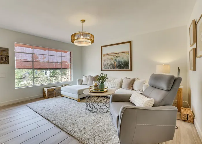Dom wakacyjny Great For Families! Desert Oasis 2 Mi To Old Town Scottsdale