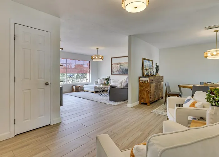 Dom wakacyjny Great For Families! Desert Oasis 2 Mi To Old Town Scottsdale